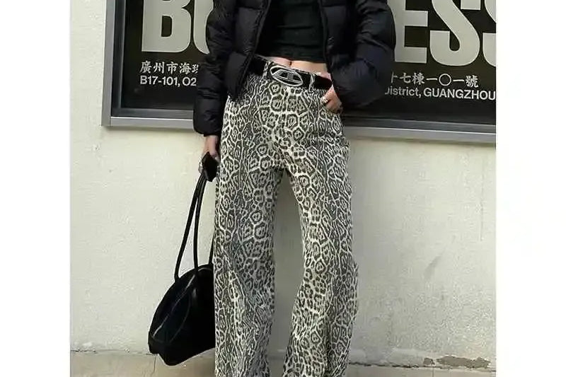Baggy leopard